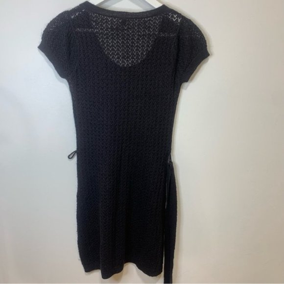[SOLD] Black H&M Crochet Knit 70’s Style Belted Mini Dress size Small - Picture 3 of 7